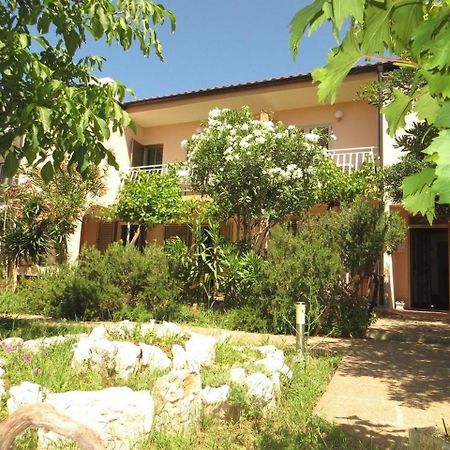 Apartment And Rooms Kristina باشْكا المظهر الخارجي الصورة